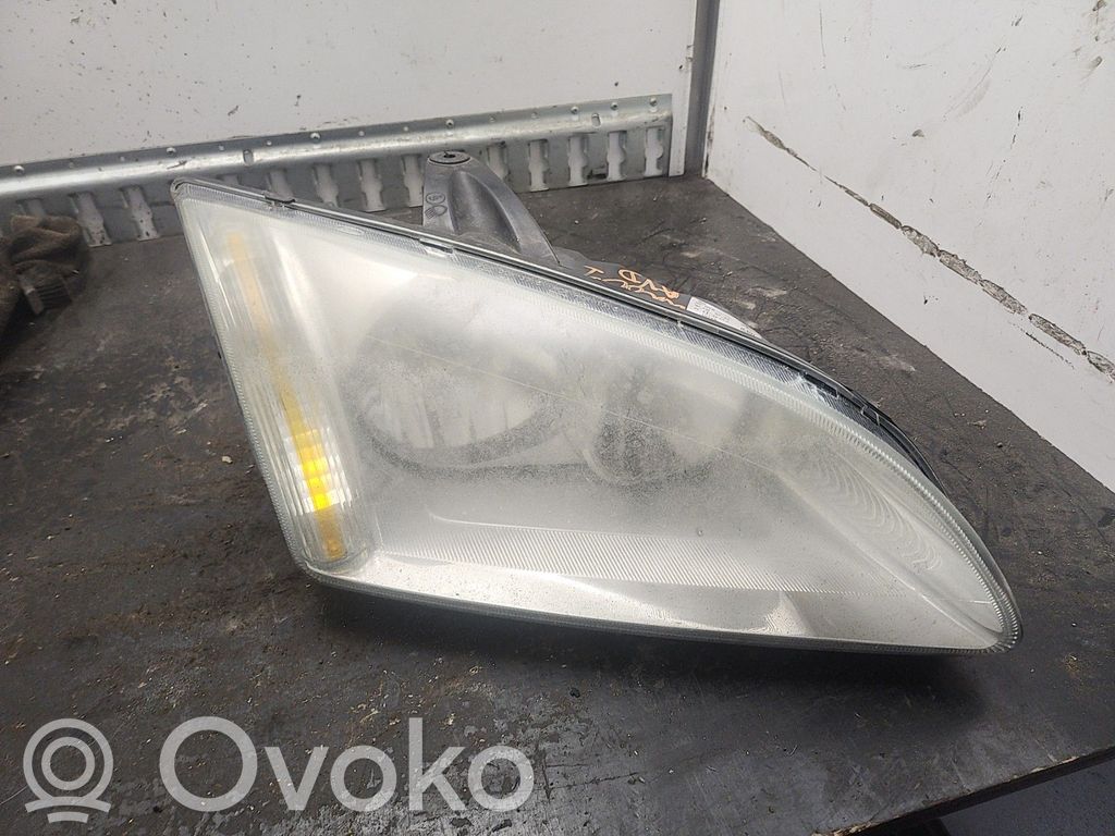 Ford Focus Headlight/headlamp 