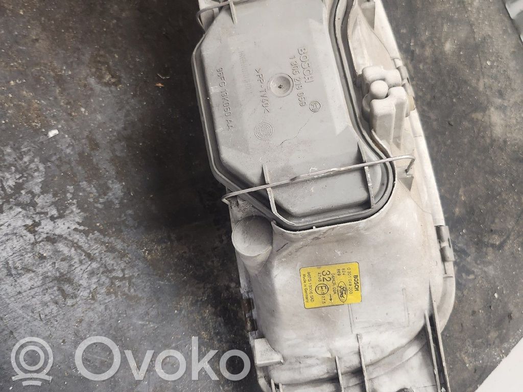Ford Fiesta Scheinwerfer 