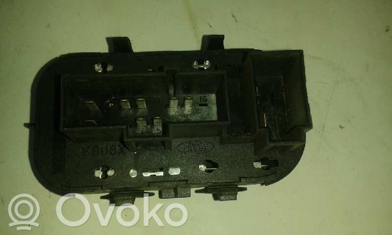 Ford Focus Electric window control switch 