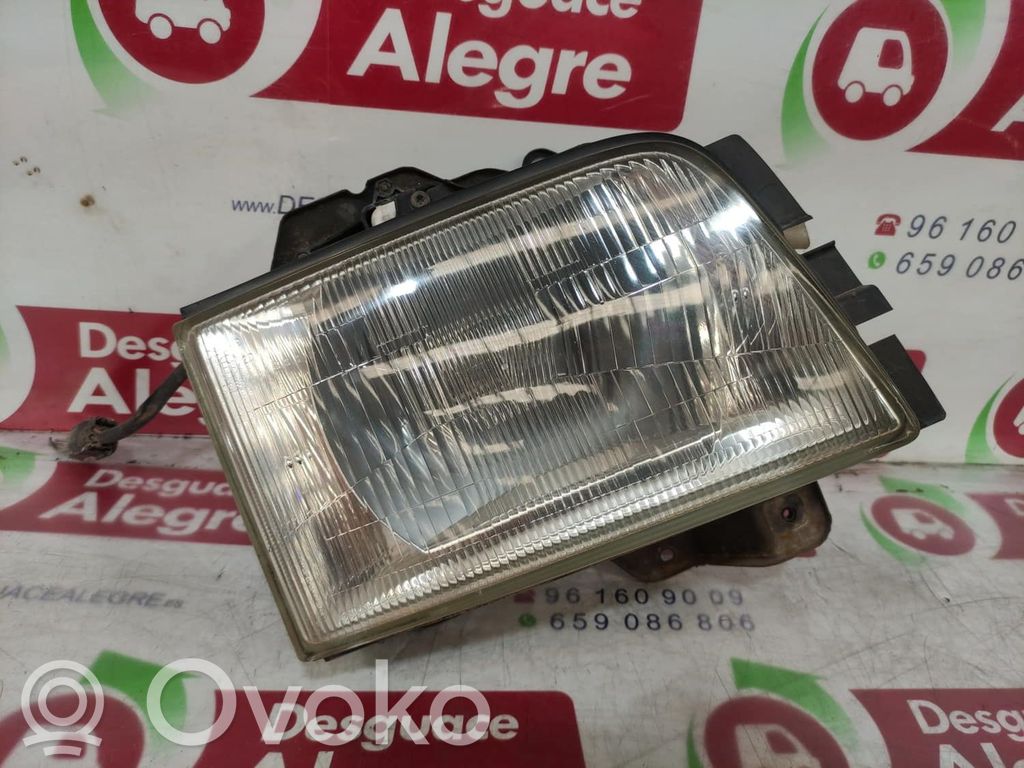 Opel Monterey Phare frontale 