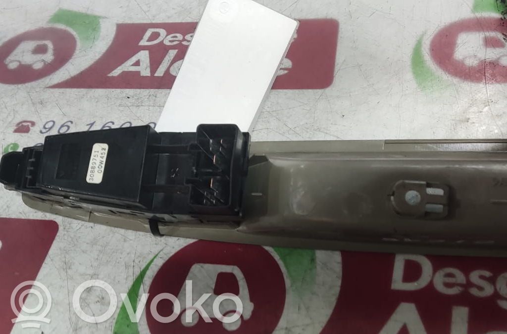 Electric window control switch   30889751
