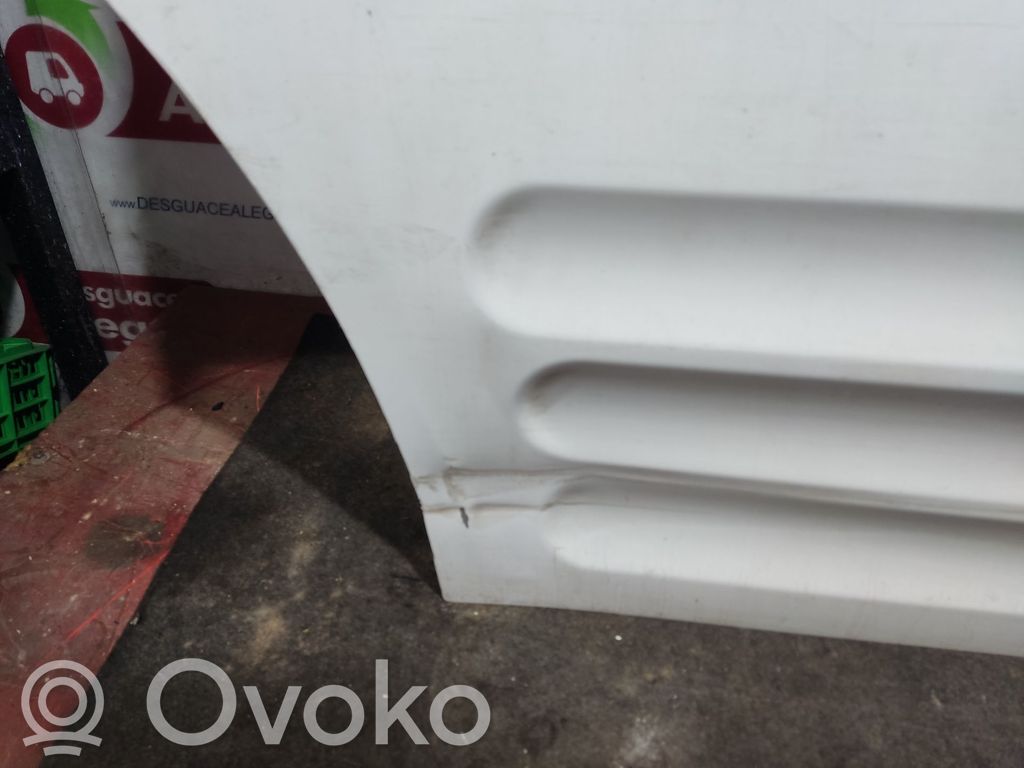 Side sliding door