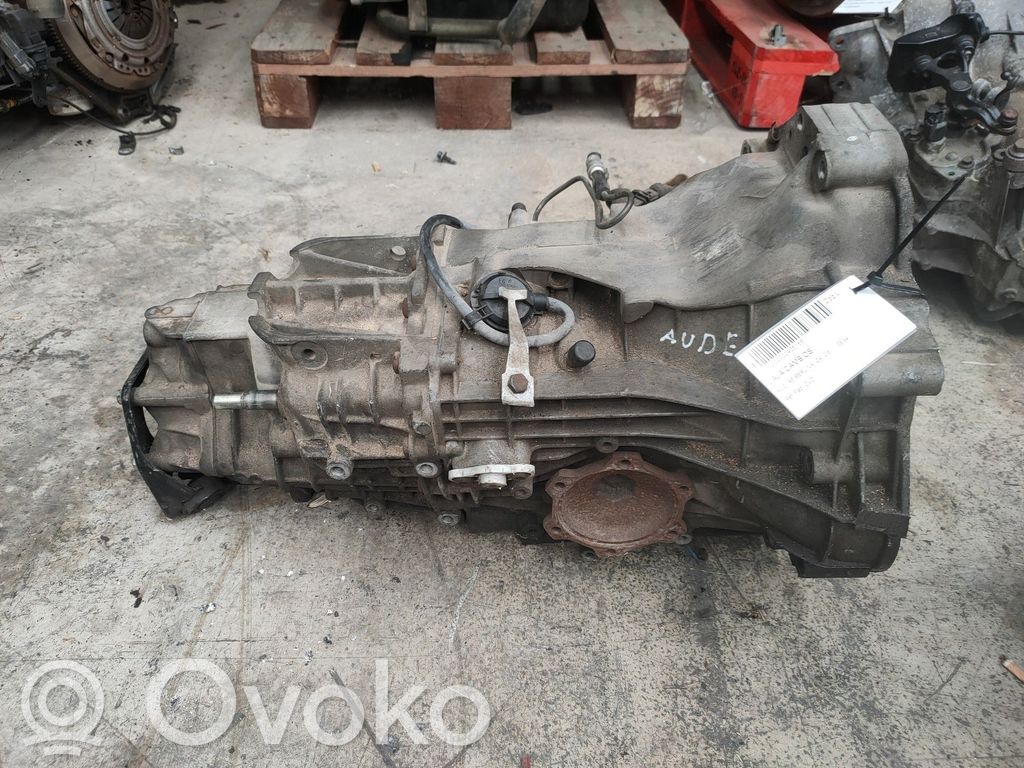 Audi A6 S6 C4 4A Caja de cambios manual de 5 velocidades 
