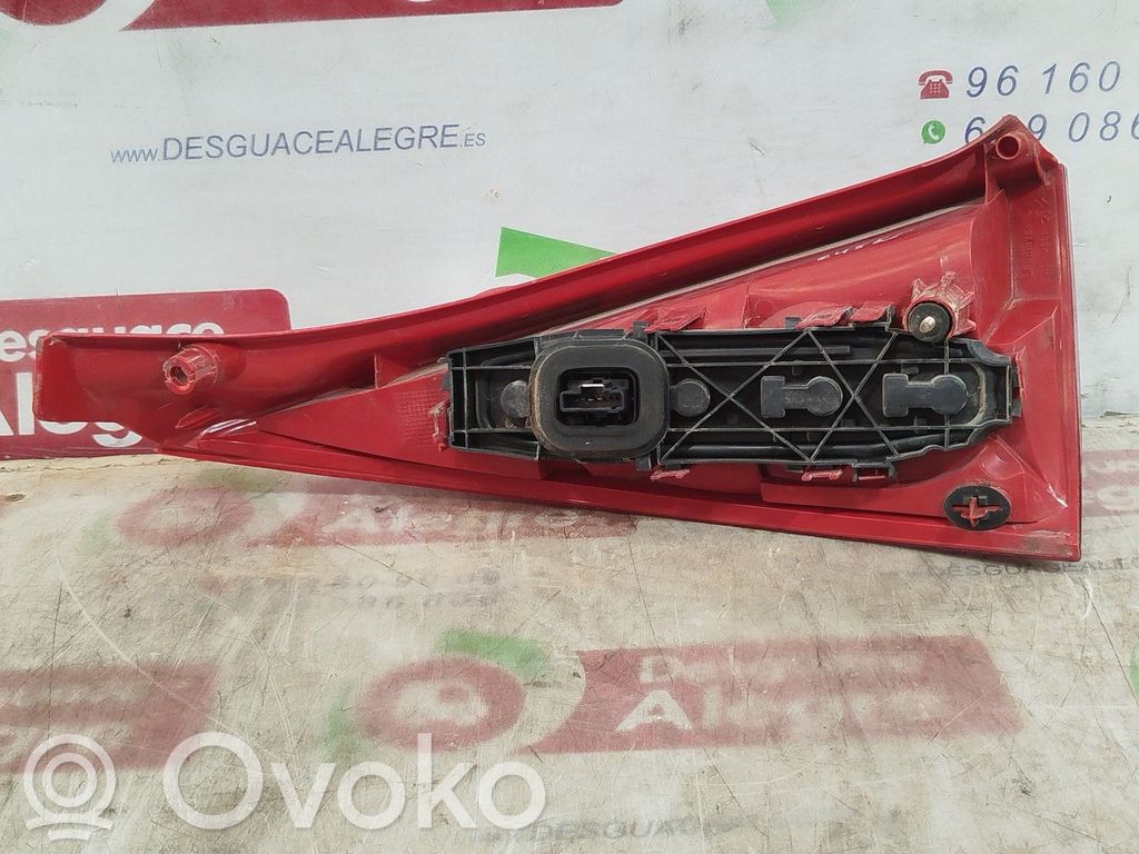 Citroen C3 Galinis žibintas kėbule 