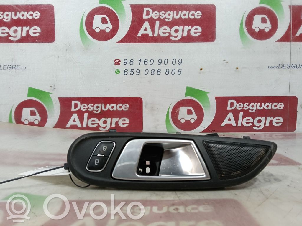 Manecilla interna puerta delantera   GN15A22601