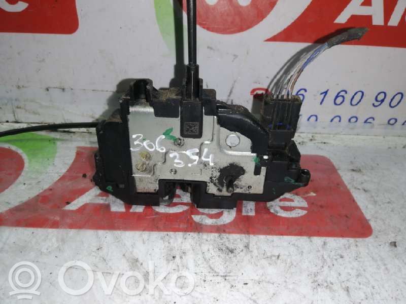 Cerradura de puerta trasera   825030001
