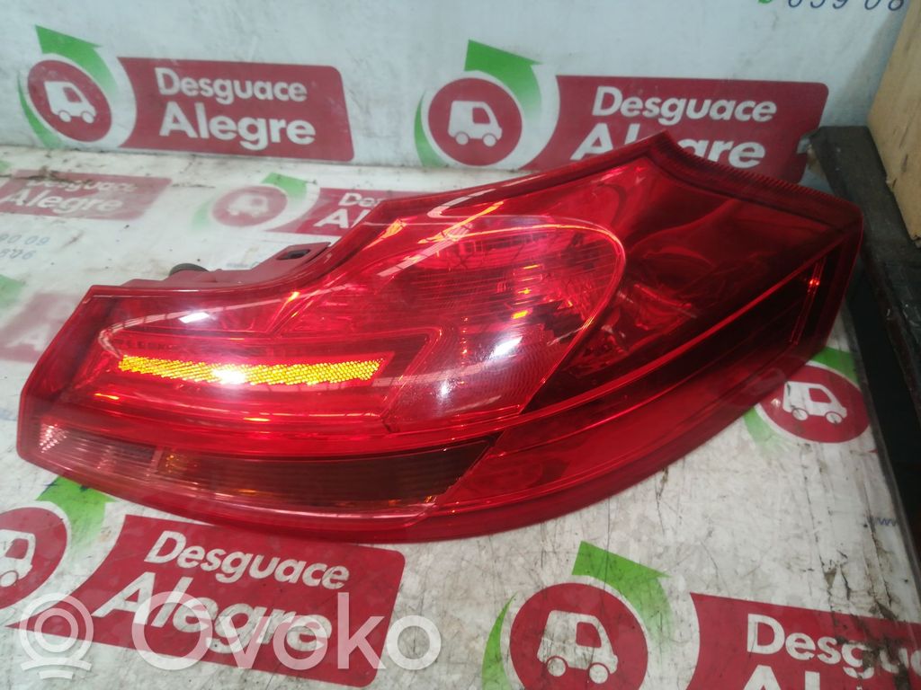 Luz trasera/de freno   13226857