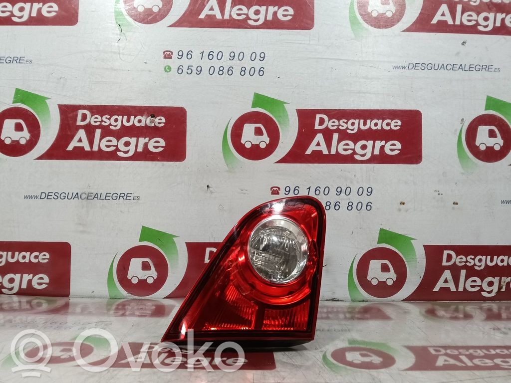 Nissan Qashqai Lampy tylnej klapy bagażnika 