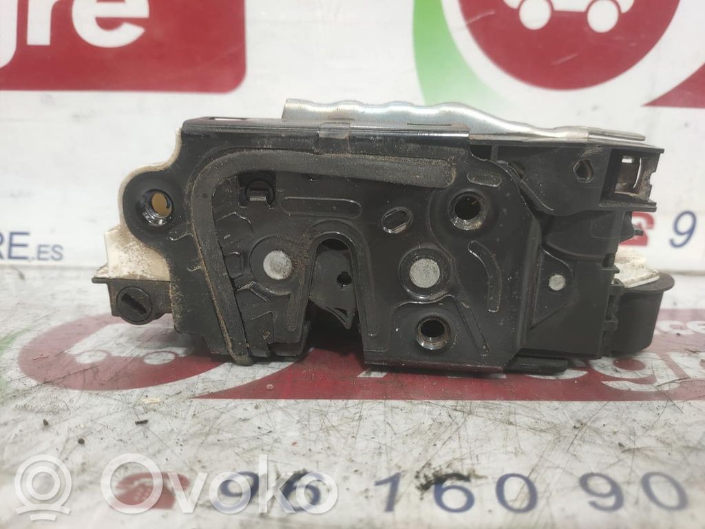 Skoda Fabia Mk2 (5J) Zamek drzwi przednich 