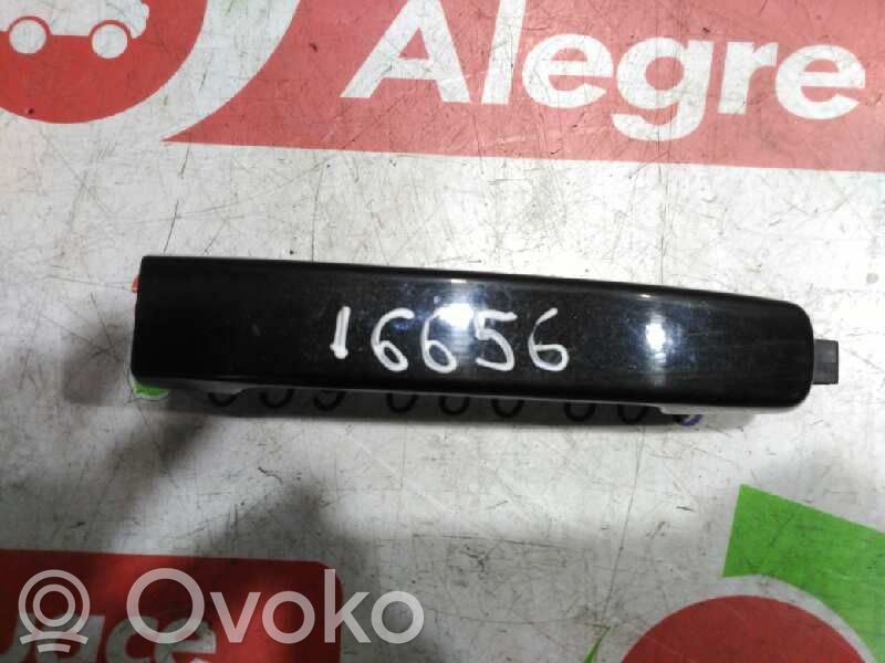 Nissan Qashqai Poignée extérieure de porte arrière
