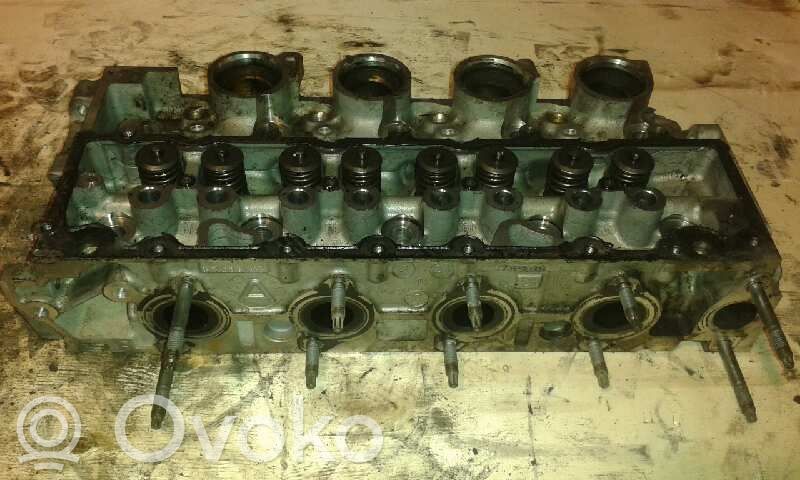 Peugeot 206+ Culasse moteur 
