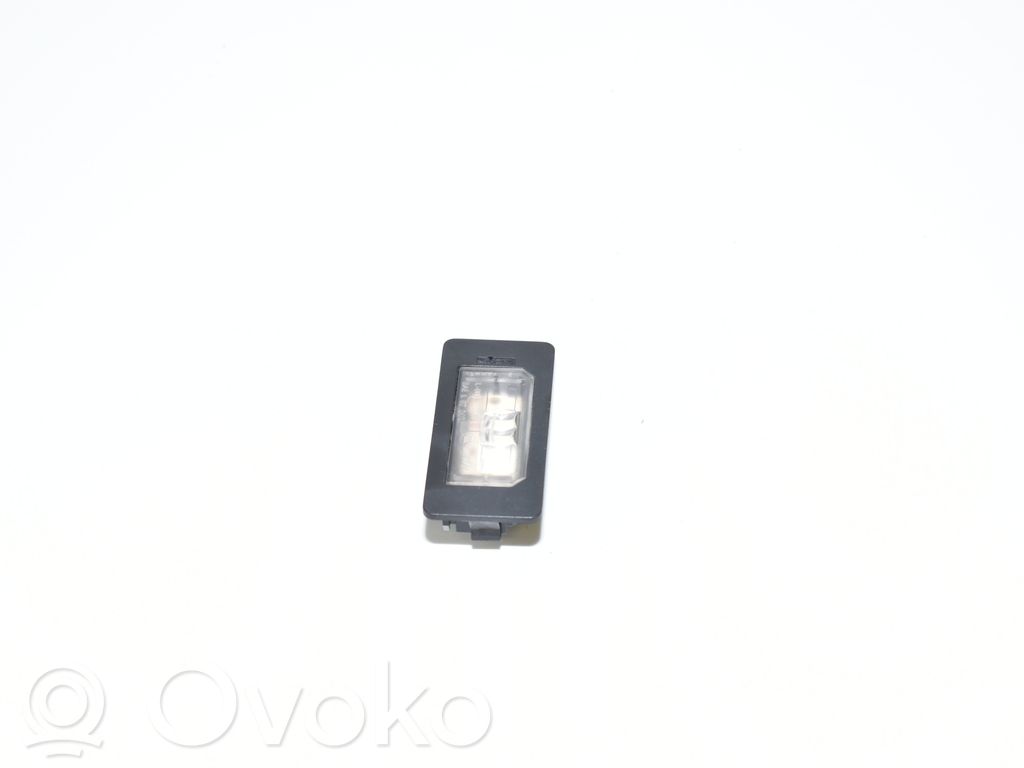 Number plate light   7193293