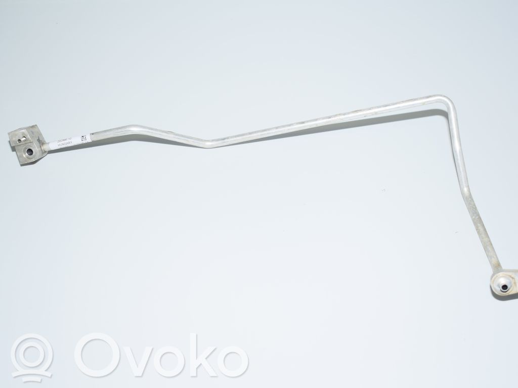 BMW i3 Ilmastointilaitteen putki (A/C) 