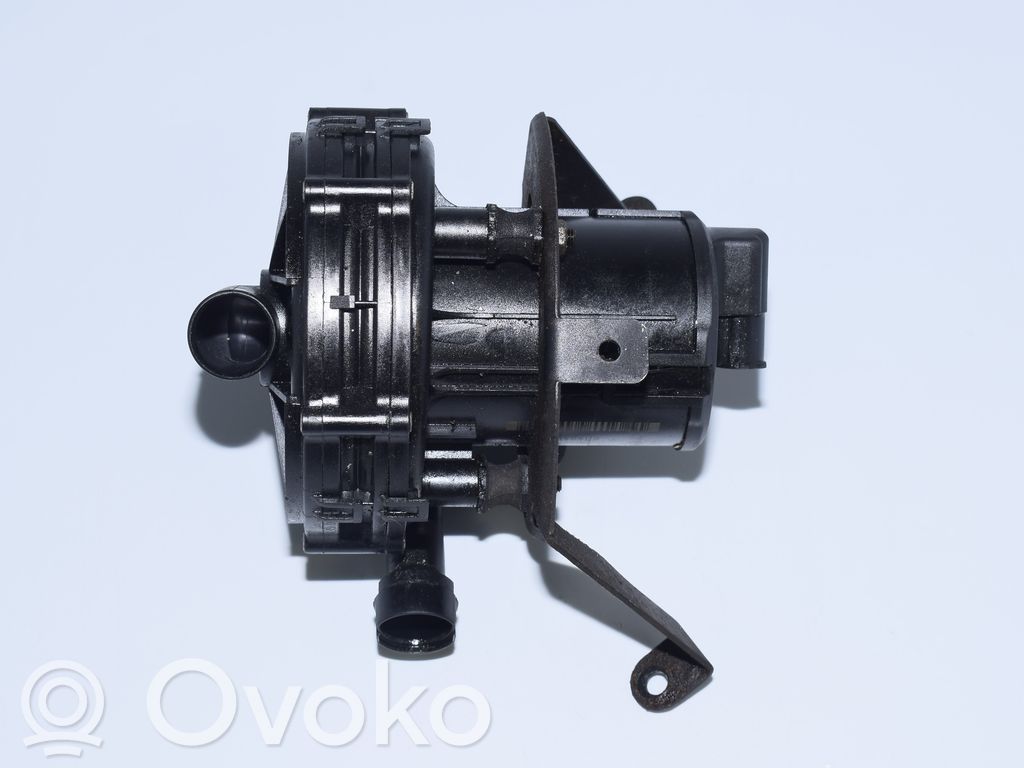 BMW X5 E53 Secondary air pump 