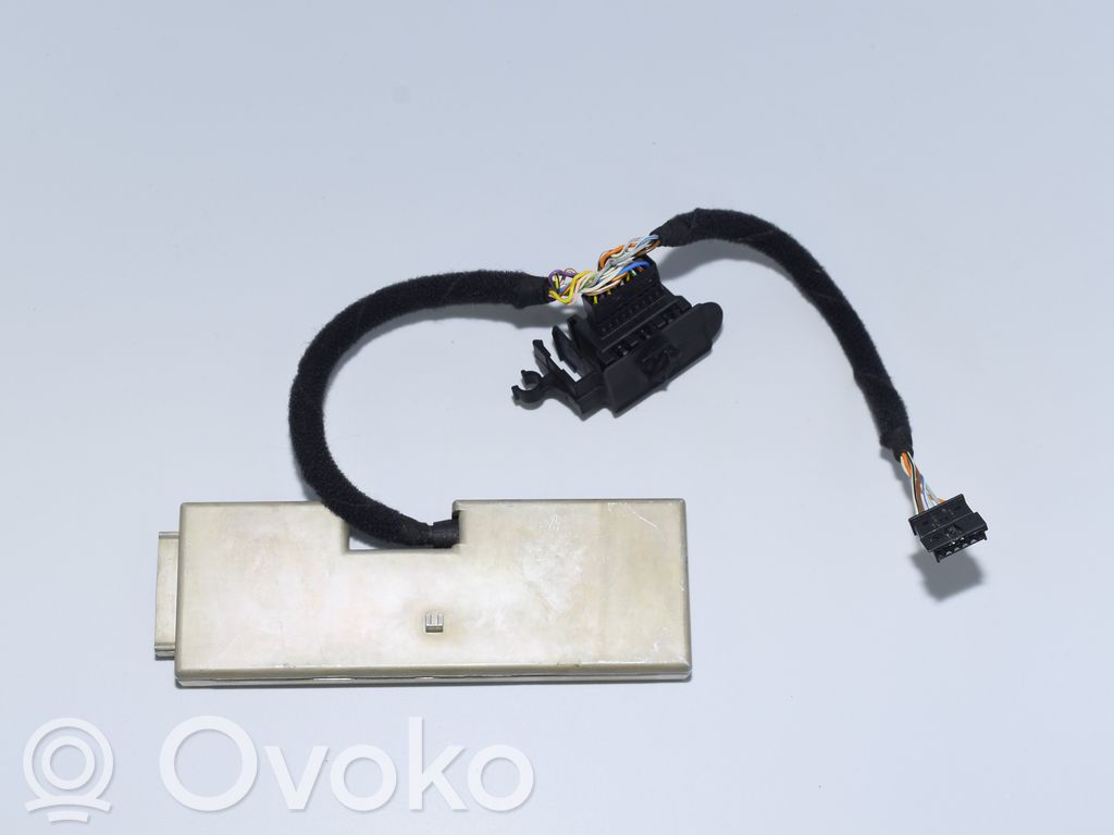 BMW 5 E39 Antenos stiprintuvas 