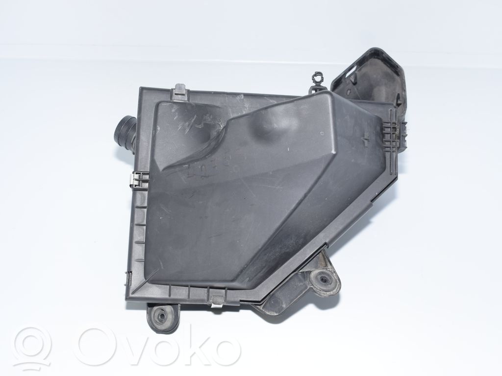 BMW 1 E81 E87 Air filter box 