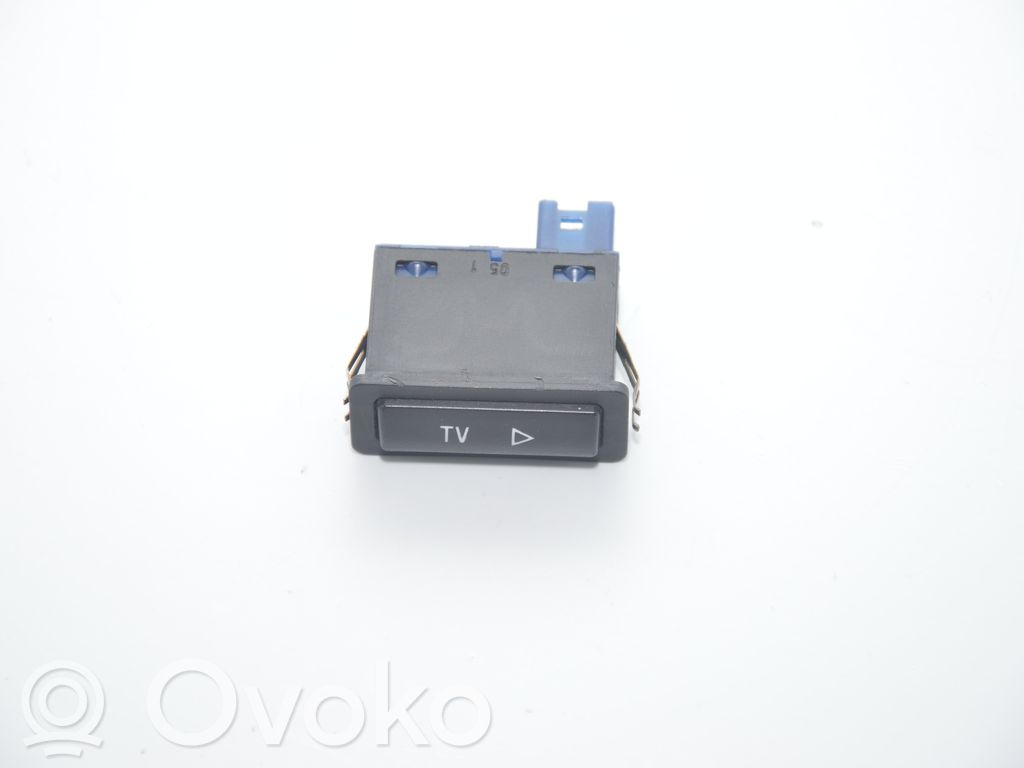 Other switches/knobs/shifts   8368345