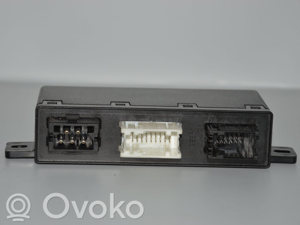 Unité de commande module de porte   6904254