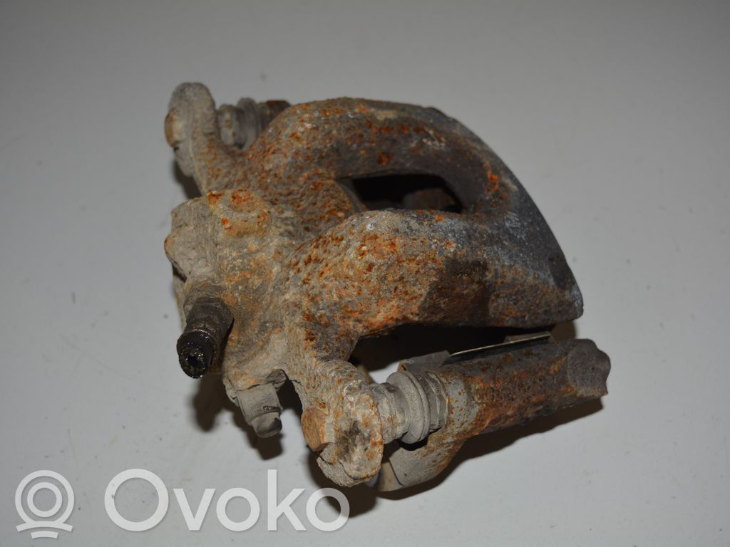 Caliper de freno delantero