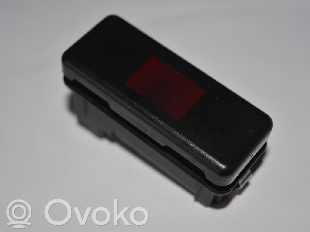 Hazard light switch   8350947