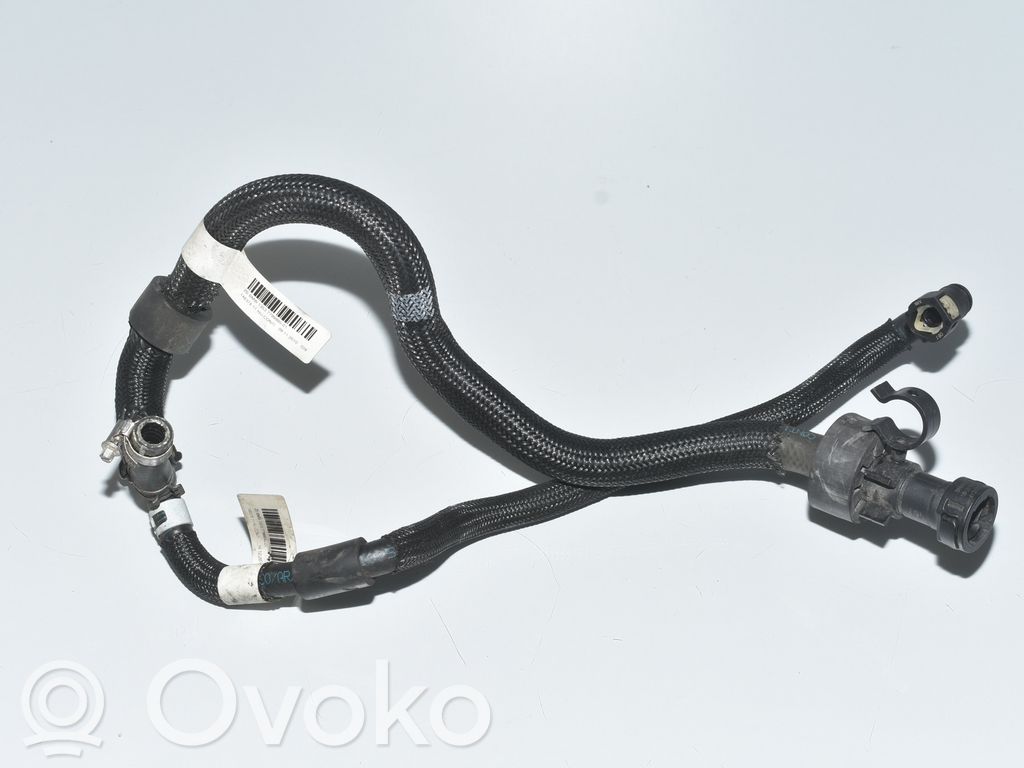BMW 3 E90 E91 Polttoaineputken letku 