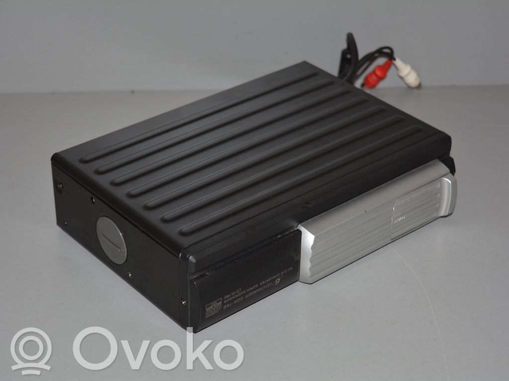 CD/DVD changer
