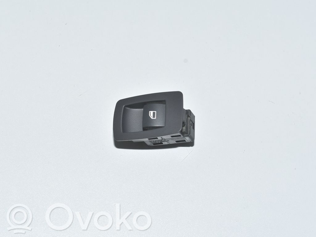 Electric window control switch   6945874,6952001,61316945874,61316952001