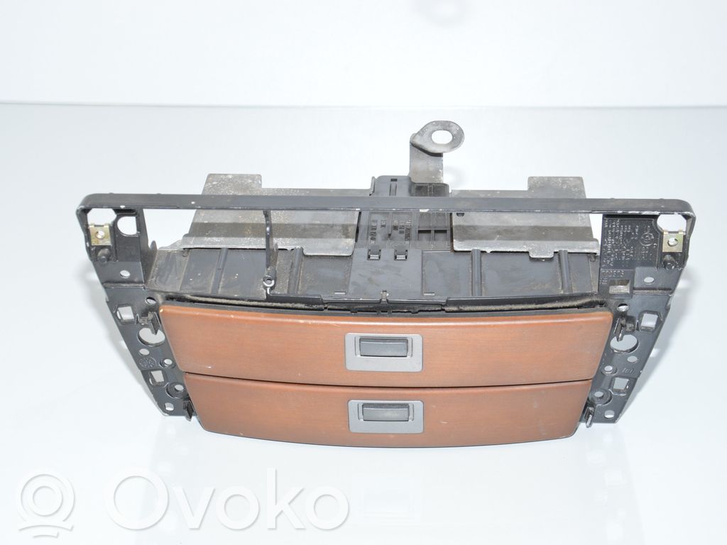 BMW 7 E65 E66 plaukts 