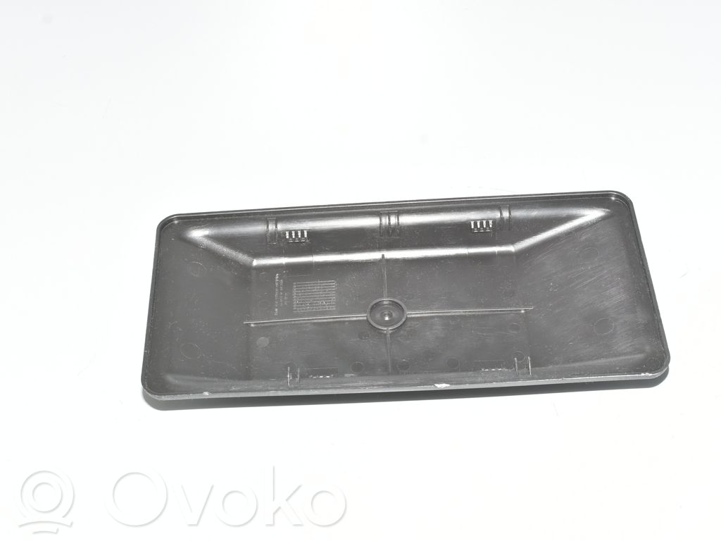 BMW 2 F46 Kita salono detalė 