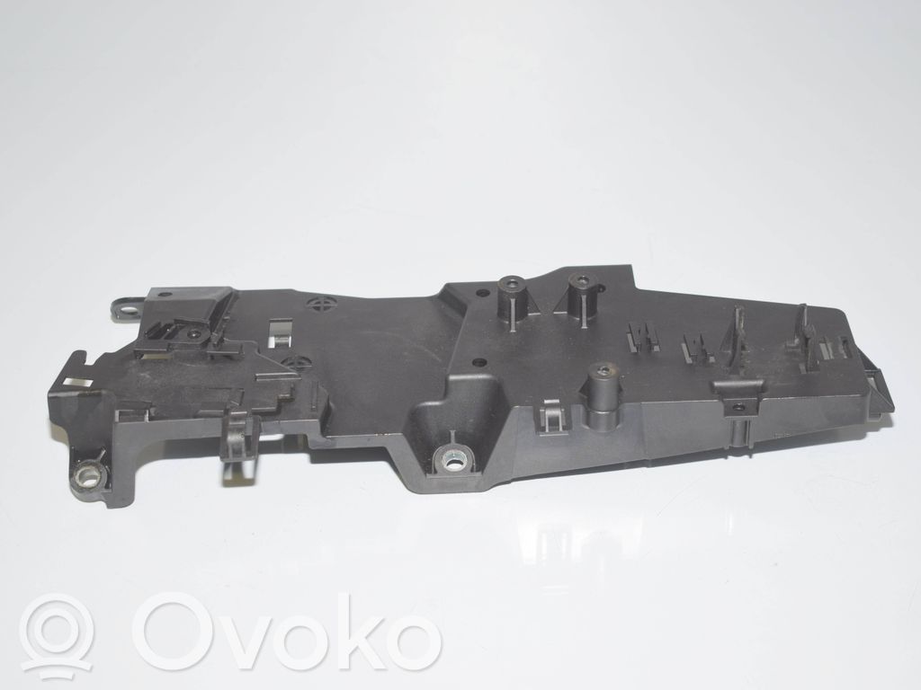 BMW 5 F10 F11 Inne części karoserii 