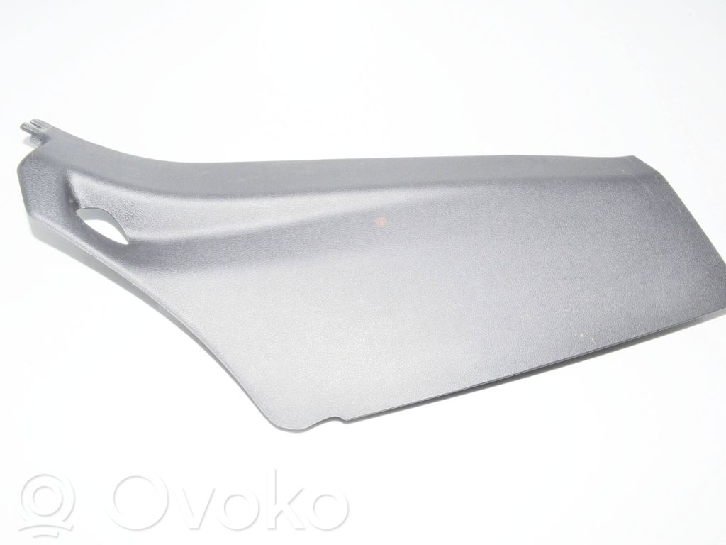 BMW 2 F46 Moldura del pillar (D) (Inferior) 