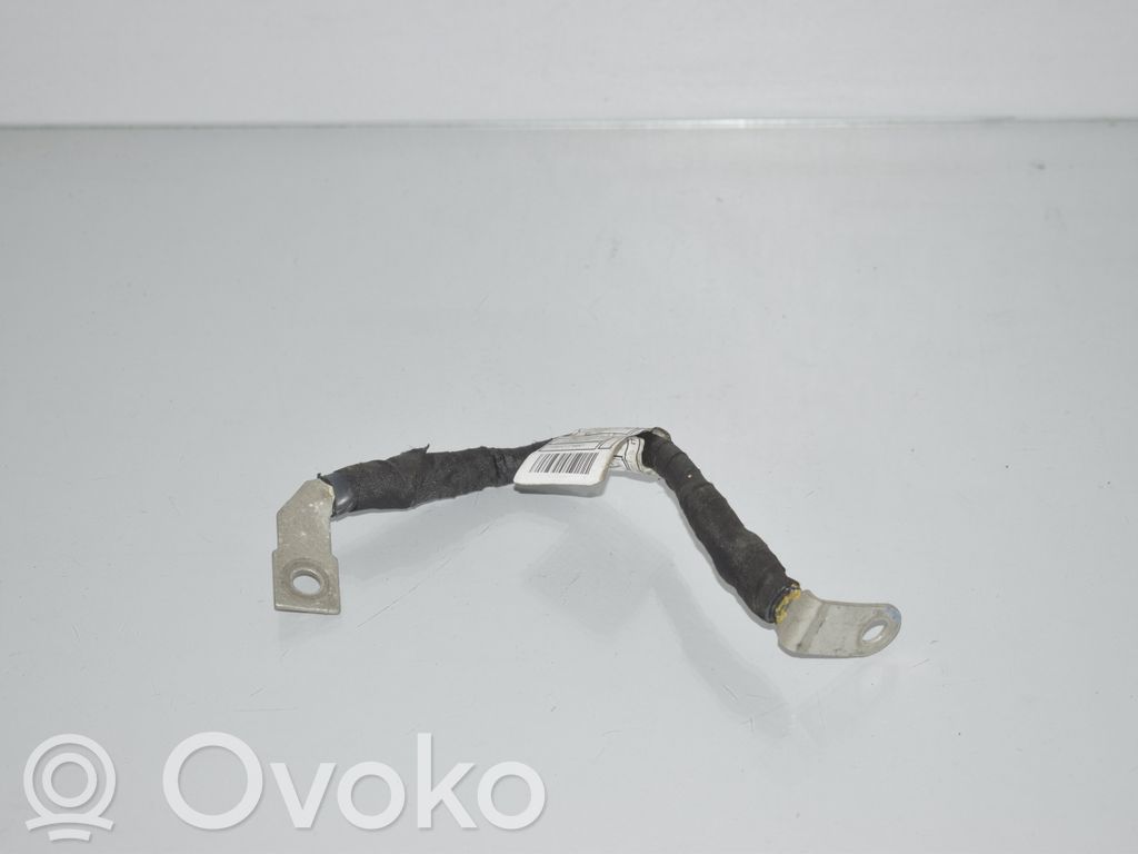 BMW 2 F46 Plus / Klema / Przewód akumulatora 