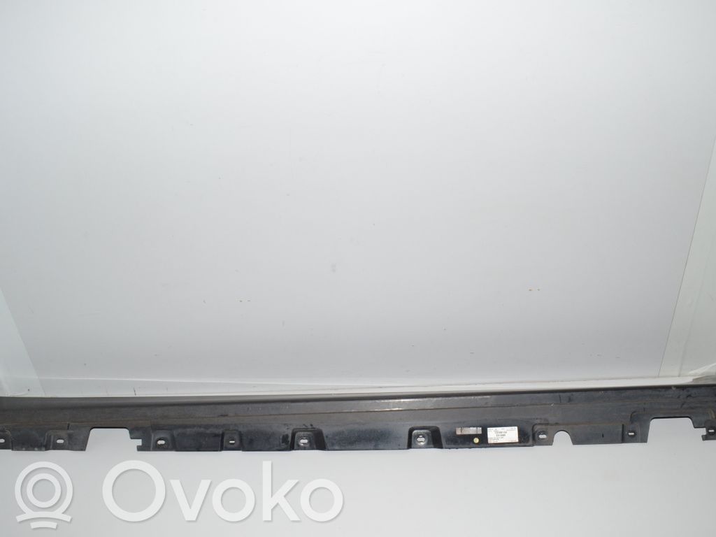 BMW 5 F10 F11 Próg 