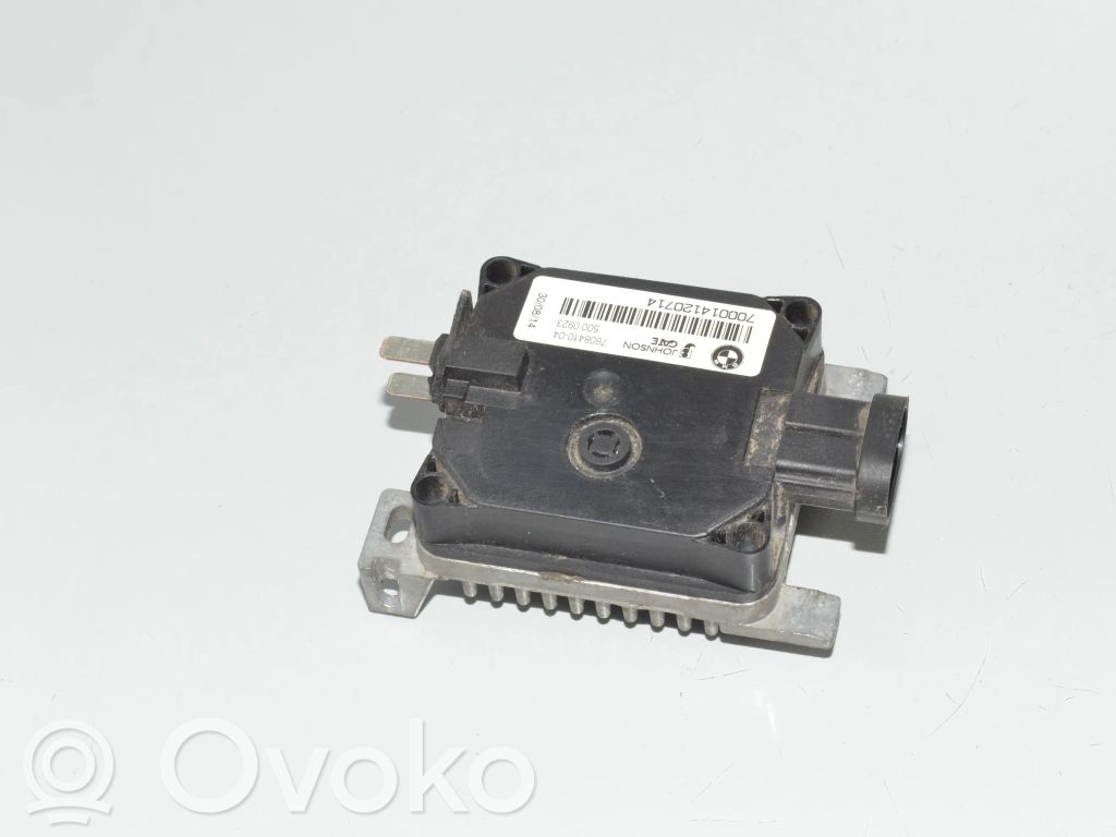 BMW 2 F22 F23 Dzesēšanas ventilatora relejs 