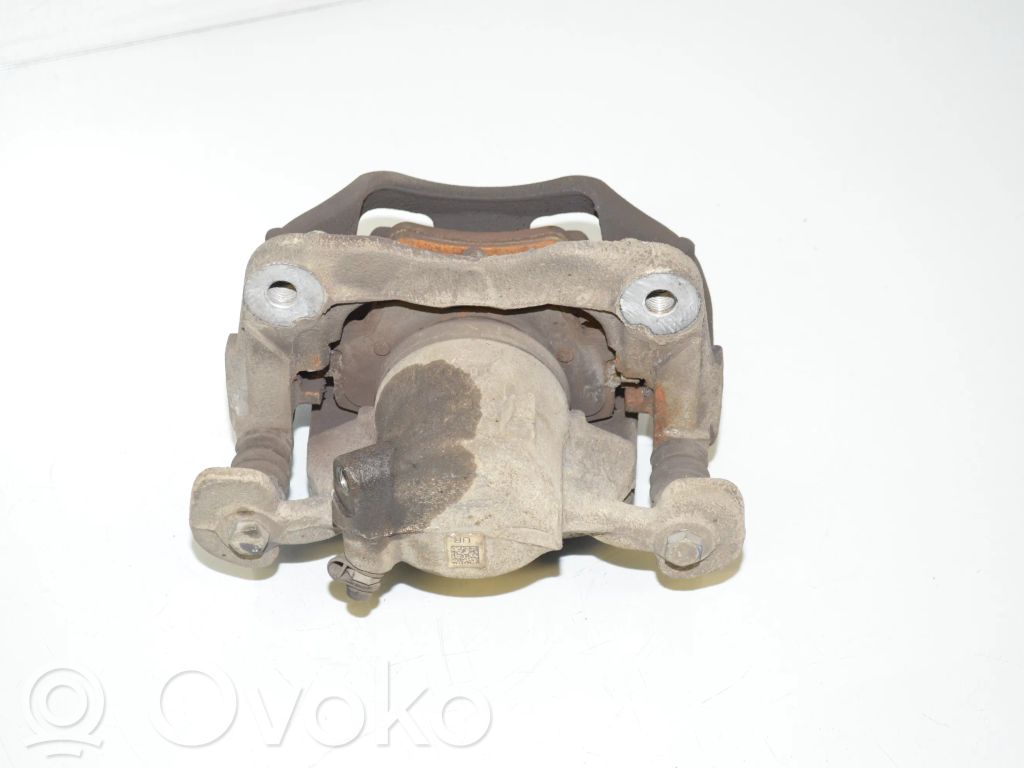BMW 2 F46 Caliper de freno delantero 