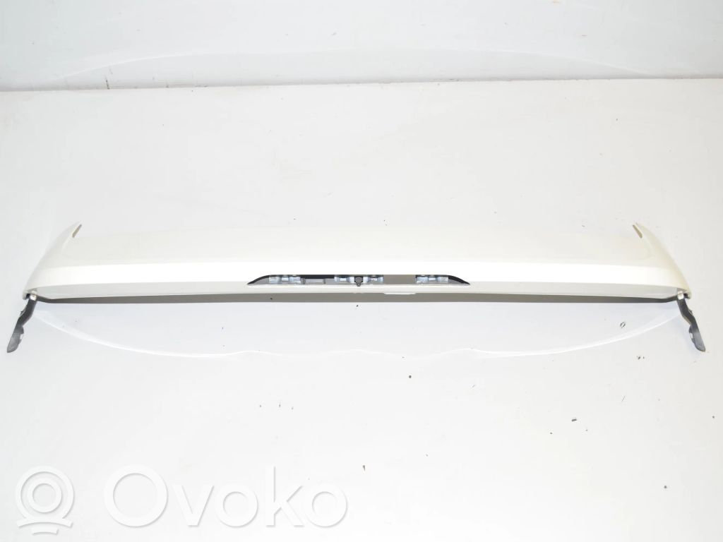 BMW 2 F46 Spojler klapy tylnej / bagażnika 