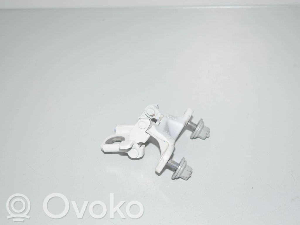 BMW 2 F46 Tailgate/trunk/boot hinge 
