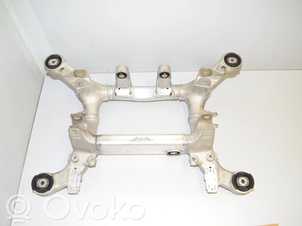 BMW 5 F10 F11 Galinis traversas 