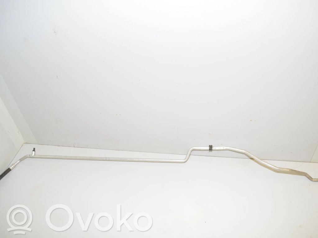 BMW i3 Ilmastointilaitteen putki (A/C) 