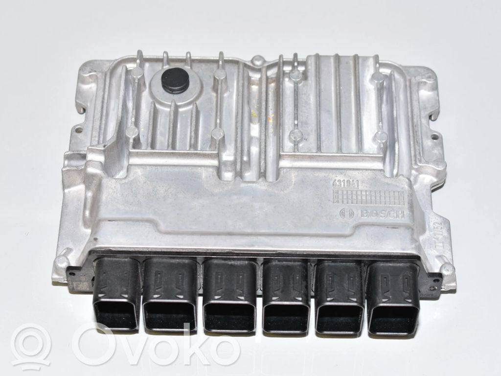BMW 5 G30 G31 G38 Engine control unit/module 