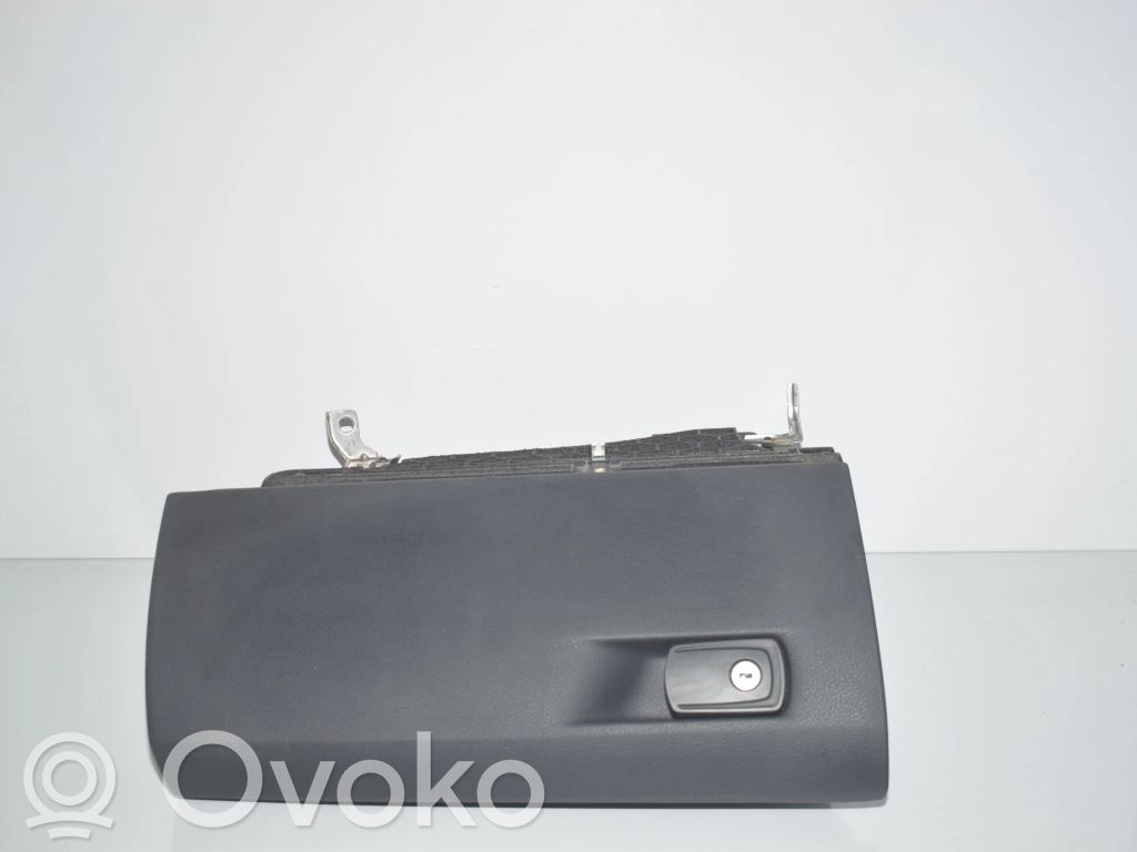 BMW 3 F30 F35 F31 Daiktadėžė 