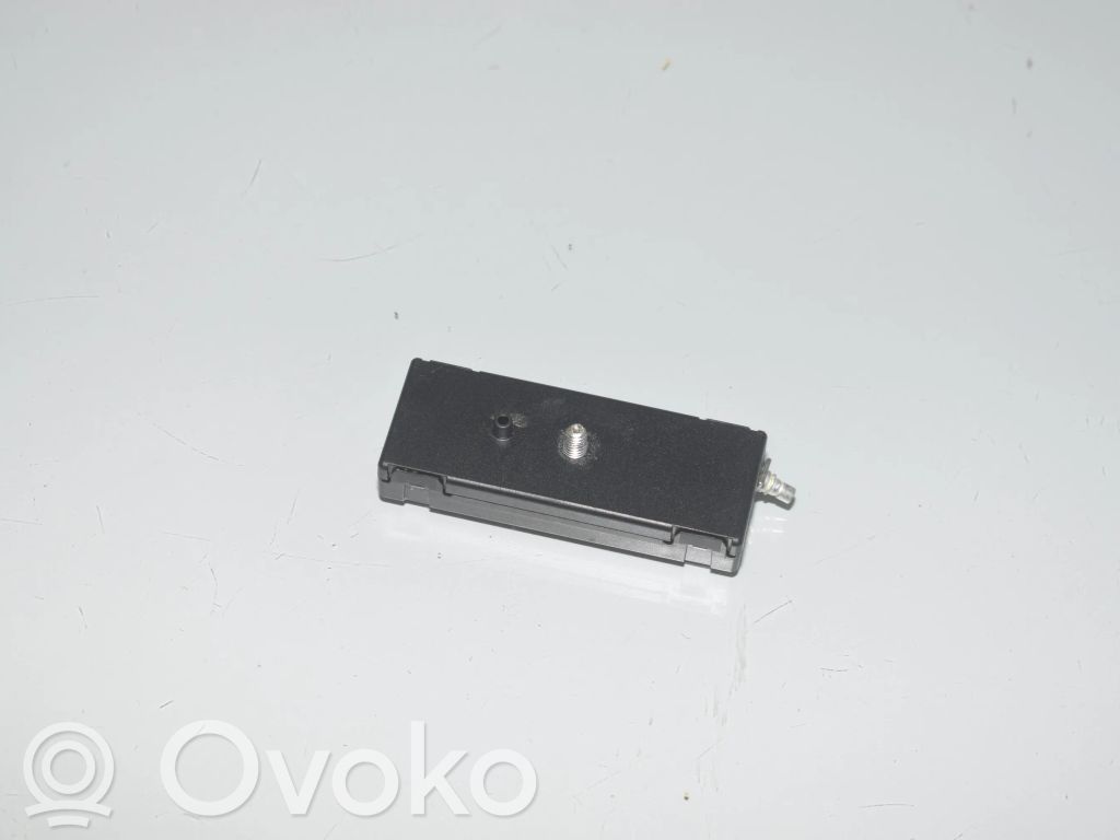 BMW 3 G20 G21 Amplificator antenă aeriană 