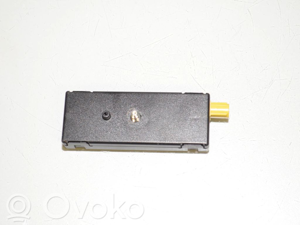 BMW 3 G20 G21 Amplificator antenă aeriană 