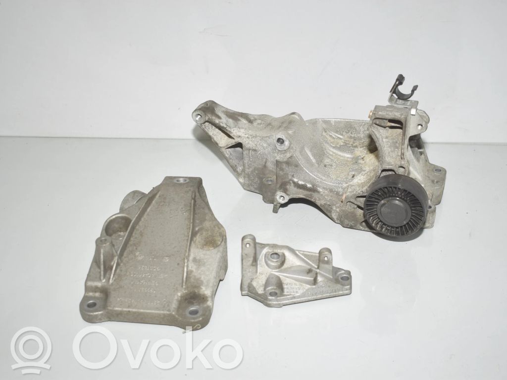 BMW 5 F10 F11 Generator/alternator bracket 