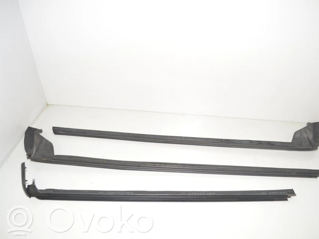 BMW 3 E92 E93 Priekinė apdailos juosta 