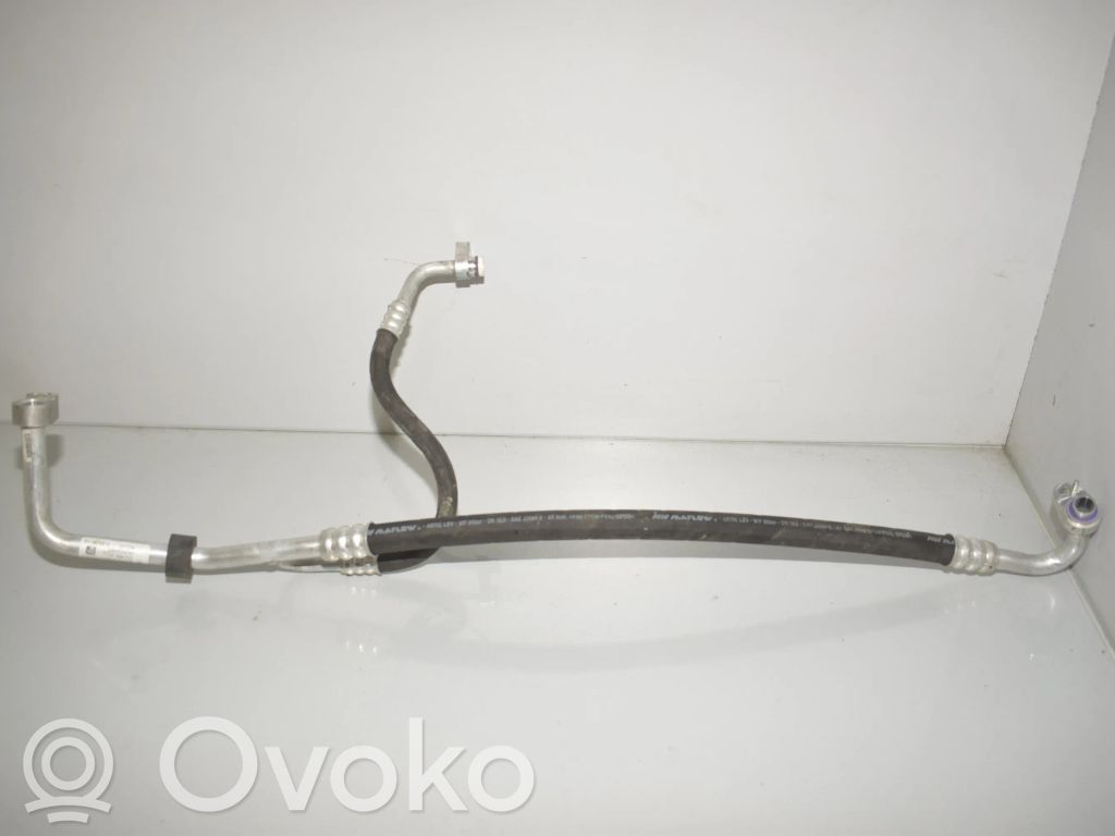 BMW i3 Air conditioning (A/C) pipe/hose 