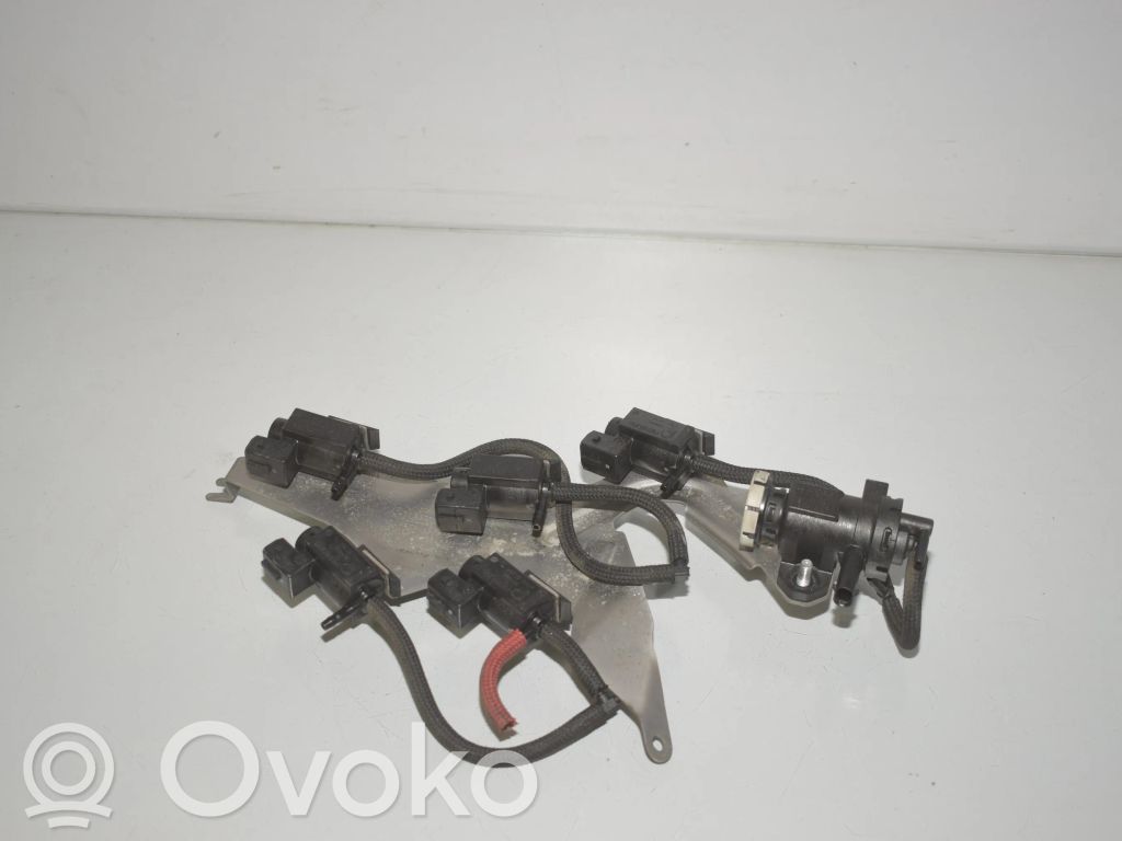 BMW X5 F15 Cześć układu próżniowego turbosprężarki 