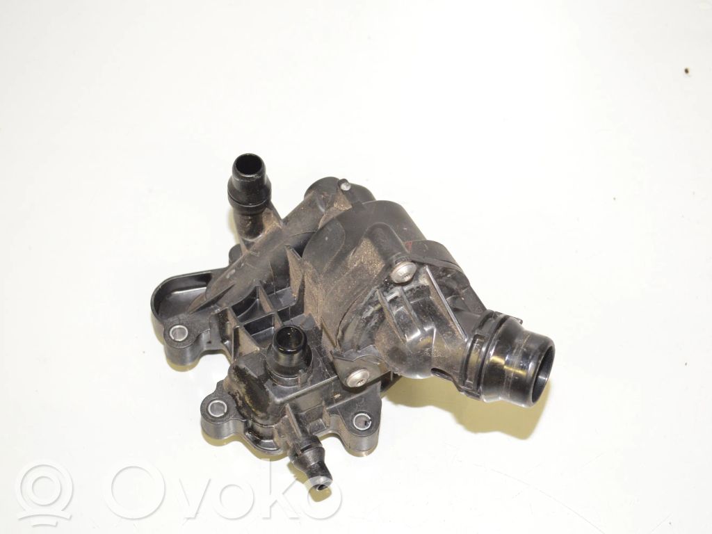 BMW 3 G20 G21 Carcasa del termostato 