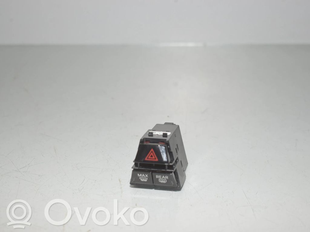 Hazard light switch   5A500B7,61315A500B7,5A3CE46,61315A3CE46