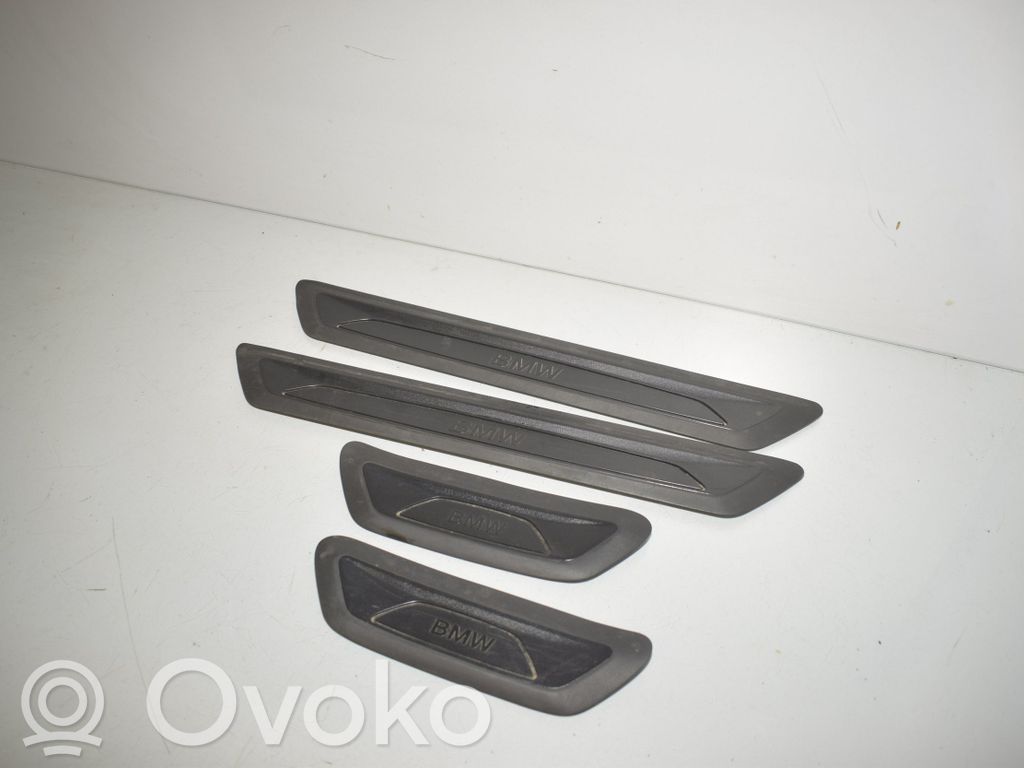 BMW 2 F45 Zestaw listew progowych (wewnętrznych) 